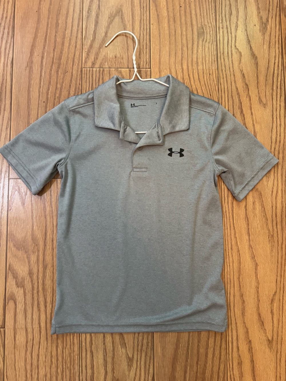 NWOT Boys Under Armour Golf Polo Size 7